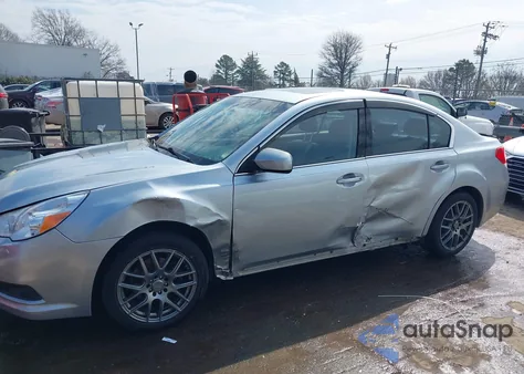 2012 Subaru Legacy 2.5I Limited z USA, uszkodzony, nr VIN 4S3BMBK63C3030199